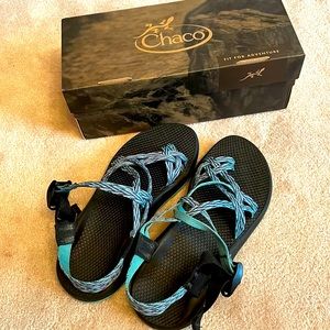 Chaco ZX2 toe loop Dagger Vert Womens 10 like new